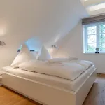 Reetdachhaus-hoher-himmel *