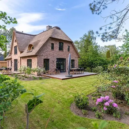 Reetdachhaus-hoher-himmel Vakantiehuis Böhl